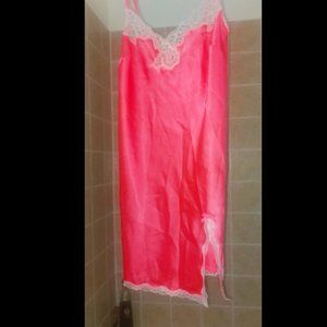 Victoria's Secret Angel Baby Doll Nighty medium Coral RGUC